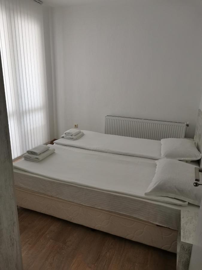 Guest House Katina Baltsjik Eksteriør bilde